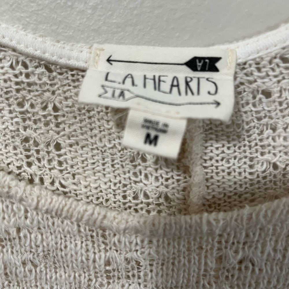 Pretty Sweater-Lacy Hem.  Medium - Picture 3 of 6